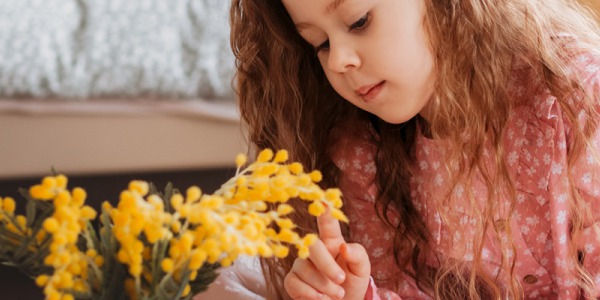 Przyjazne naturalne olejki eteryczne dla dzieci - czy są pomocne?